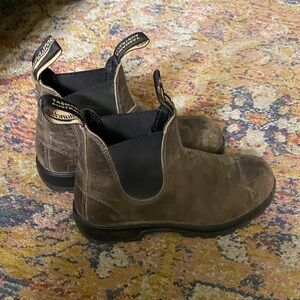 Blundstone women’s Distressed Brown Leather Boots